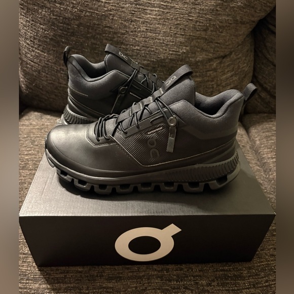 On Clouds Shoes - On Cloud Hi Waterproof